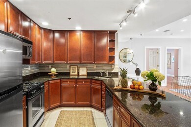 515 Gregory Ave unit 2, Weehawken, NJ 07086 - photo 5