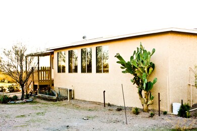 EXTERIOR 3