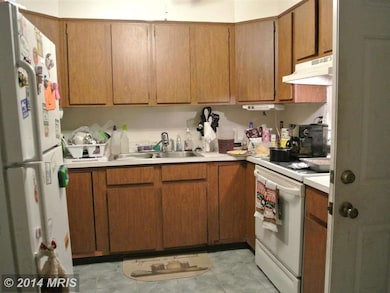 1541 Brookhill Terrace, Glen Burnie, MD 21061 - photo 5