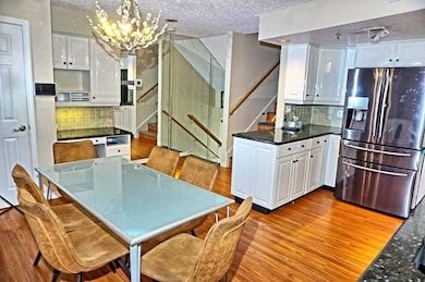 2051 Vista Del Sol Cir unit 201, Lutz, FL 33558 - photo 3