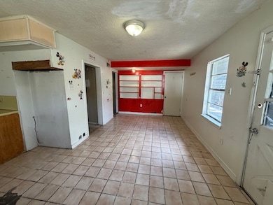 816 E Wilkins St, Angleton, TX 77515 - photo 6