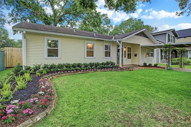 1909 Chippendale Rd, Houston, TX 77018 - photo 2