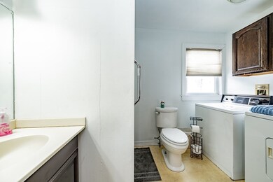 24 Mountainview St, Springfield, MA 01108 - photo 7