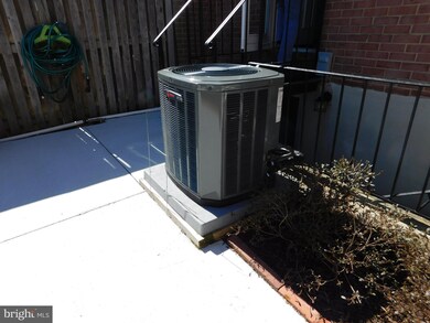 12959 Claxton Dr, Laurel, MD 20708 - photo 4