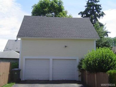 395 Wheatfield St, North Tonawanda, NY 14120 - photo 3
