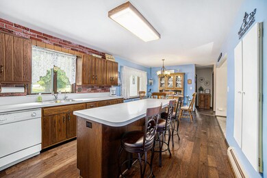 557 Broad Ave, Manistee, MI 49660 - photo 7