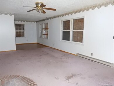 63 Marble Ct, Hendersonville, NC 28792 - photo 7