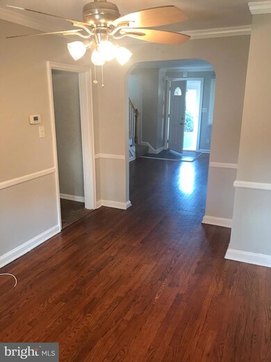 1124 Cooks Ln, Baltimore, MD 21229 - photo 3