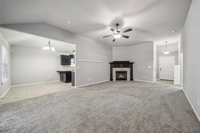 1109 E 146 Ct S, Glenpool, OK 74033 - photo 7