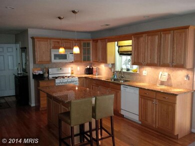 1643 Chesapeake Ln, Edgewater, MD 21037 - photo 3