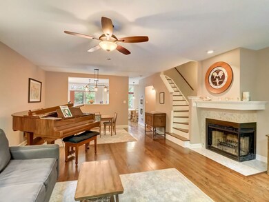 2712 N Southport Ave unit B, Chicago, IL 60614 - photo 3