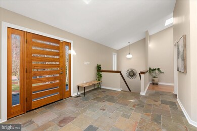 6825 Capri Place, Bethesda, MD 20817 - photo 4