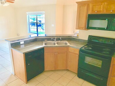 137 Lindas Creek Ln, Weatherford, TX 76088 - photo 2