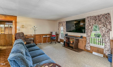 403 E McPherson Dr©WynmorPhotography.com