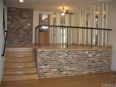 Lots of character with the wood laminate floors an