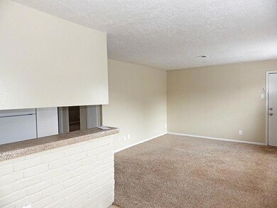 4503 Werner St unit 4, Houston, TX 77022 - photo 4