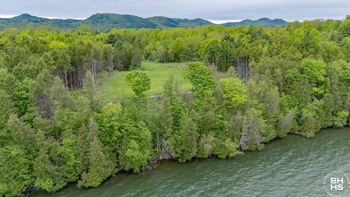WestportLotOnLakeChamplain_A_Lot1_Lakesi