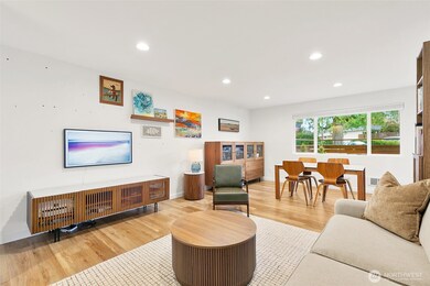 335 Heather Rd unit 208, Everett, WA 98203 - photo 2