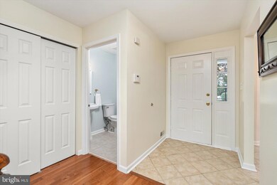 13 Stanwyck Ct, Trenton, NJ 08691 - photo 5