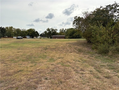 TBD W Jacinto St, Groesbeck, TX 76642 - photo 6