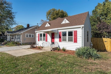 4509 Hickman Rd, Des Moines, IA 50310 - photo 3