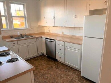 720 Chestnut St unit 722, Latrobe, PA 15650 - photo 5