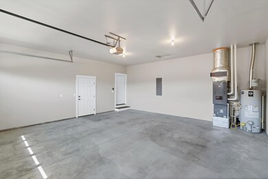 63848 Hunters Cir, Bend, OR 97701 - photo 4