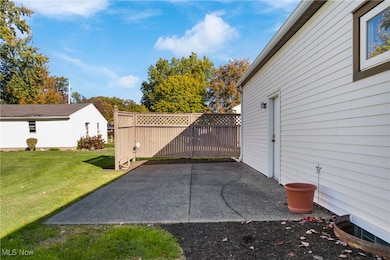 5838 Harter Home Dr, Akron, OH 44319 - photo 6