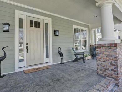 Covered full front porch
