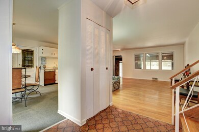 4504 Bestor Dr, Rockville, MD 20853 - photo 3