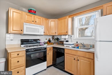 678 N New St, Clayton, NJ 08312 - photo 5