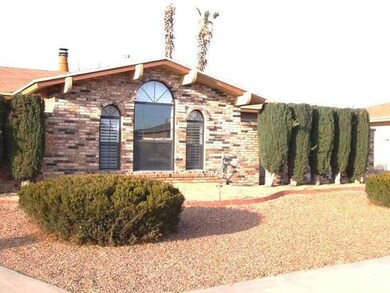 10703 Camaro Ct, El Paso, TX 79935 - photo 2