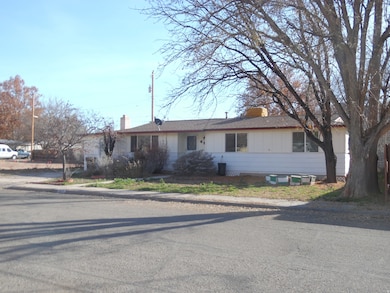 413 W Mcgill Blvd, Moab, UT 84532 - photo 2