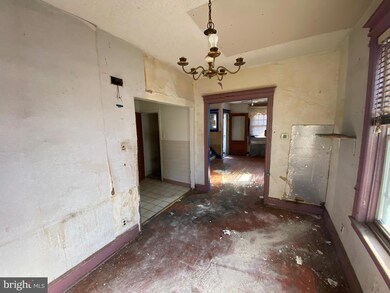 14 College Ave, Upper Darby, PA 19082 - photo 6