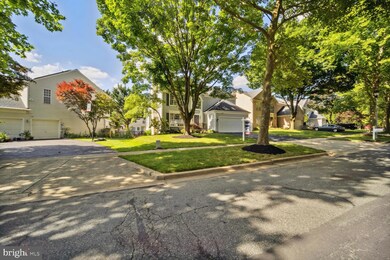 12113 Stardrift Dr, Germantown, MD 20876 - photo 2