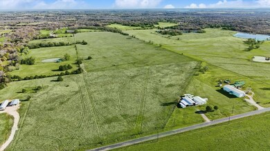 737 Sandusky Rd, Whitesboro, TX 76264 - photo 3