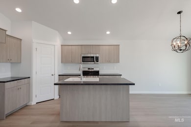 9093 W Camellia St, Nampa, ID 83687 - photo 3