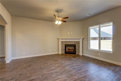 5509 Painted Pony Rd, Warr Acres, OK 73132 - photo 7