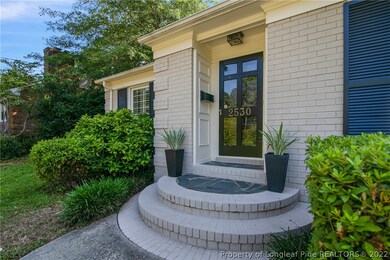 2530 Mirror Lake Dr, Fayetteville, NC 28303 - photo 5