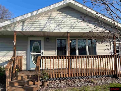 418 12th St N, New Ulm, MN 56073 - photo 4