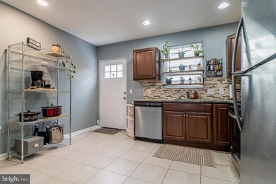 1321 N Myrtlewood St, Philadelphia, PA 19121 - photo 7