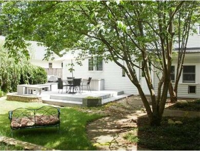 28 Myrtle Ave, Newburyport, MA 01950 - photo 2