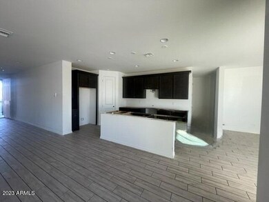 87- Kitchen 2-PhotoRoom