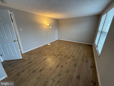 8916 Pembrook Woods, Laurel, MD 20723 - photo 6