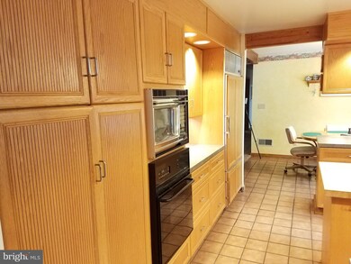 2751 Welsh Rd, Mohnton, PA 19540 - photo 6