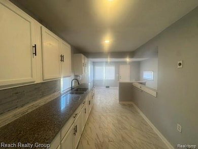 18110 Harlow St, Detroit, MI 48235 - photo 7