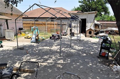 118 E Hawk Ave, Pharr, TX 78577 - photo 7