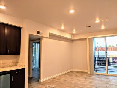 7343 Reseda Blvd unit 207, Los Angeles, CA 91335 - photo 4