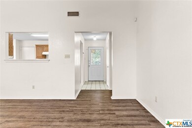 409 E Hogan Dr, Copperas Cove, TX 76522 - photo 7