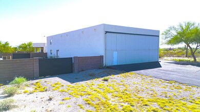 6.40' x 60' Hanger with Man Door